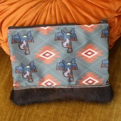 The Whole Herd Howlin Coyote Organizer Bag Accessories