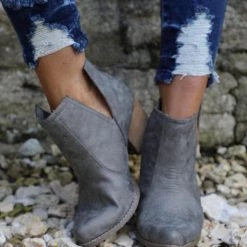 Footwear Not Rated Shea Armadilla Gray Booties