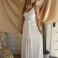 Dress Day Ondrea Off-White Lace Maxi Dress