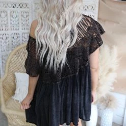 Oli Hali O/S Black Crochet Lace Top Apparel