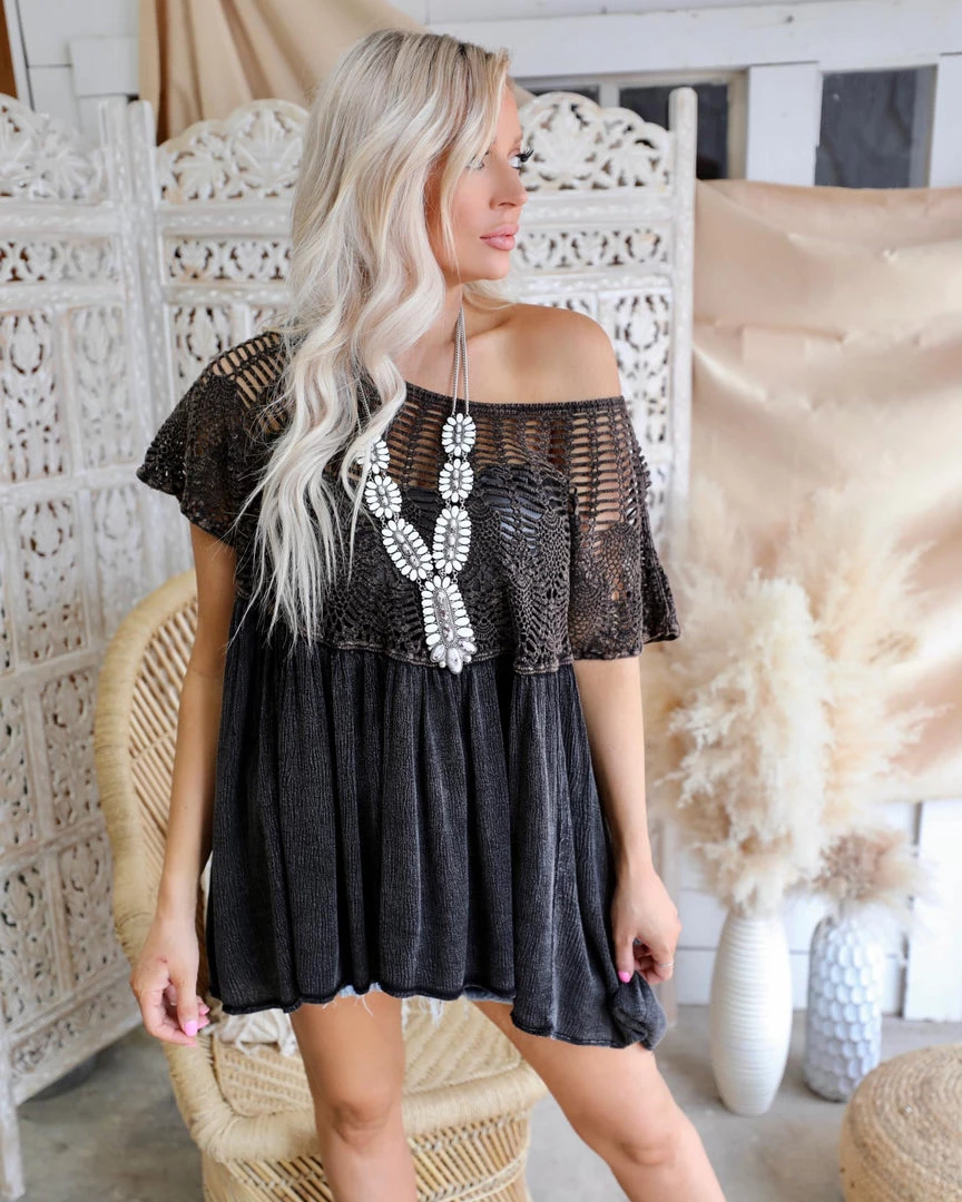 Oli Hali O/S Black Crochet Lace Top Apparel