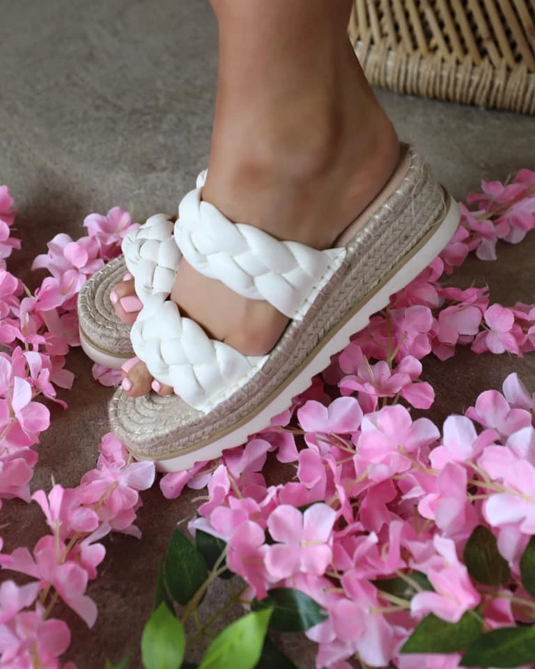 Oasis Society Apparel Alina White Braided Platform Sandals