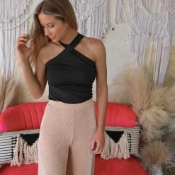 Mundefeis Bree Black Halter Top Apparel